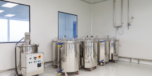 Caldereros · Calderería · Calderas · Tolvas · Cisternas · Depósitos Maçanet de Cabrenys · Instalación de Intercambiadores de Calor, Torres de Refrigeración y Sistemas de Presión
