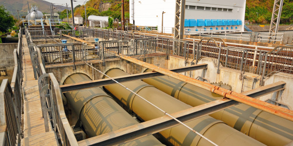 Tuberos · Instalación / Mantenimiento Tuberías Industriales Flaçà · Soldadura y Unión de Tuberías